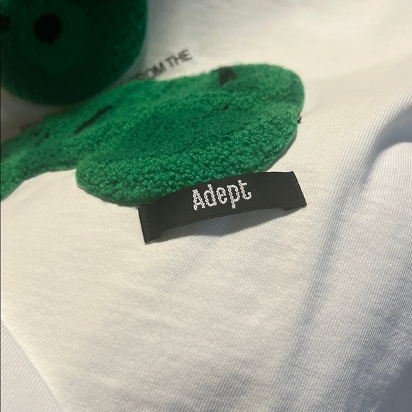 Unique One-Of-A-Kind Men’s T-Shirt with 3D Fuzzy Green Teddy Bear Design Size L - Picture 7 of 7